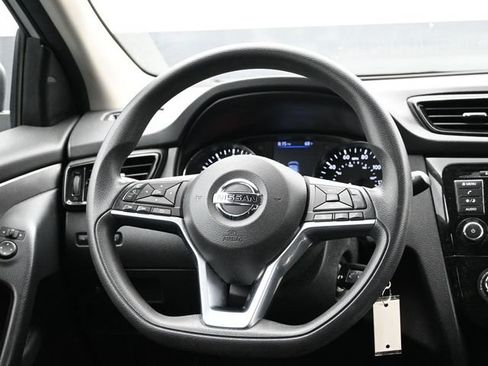 Used 2022 Nissan Rogue Sport S FWD image 10