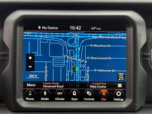 Used 2023 Jeep Wrangler Unlimited Sahara image 32