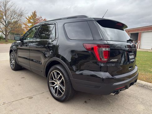 Used 2018 Ford Explorer Sport image 8