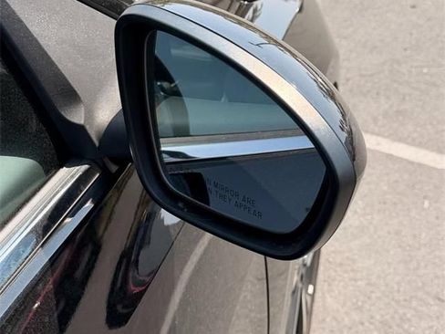 Used 2025 Nissan Sentra SV FWD image 10