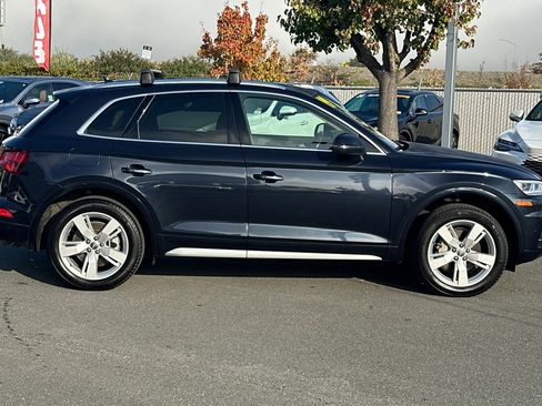 Used 2019 Audi Q5 2.0T Premium Plus w/ Premium Plus Package image 3