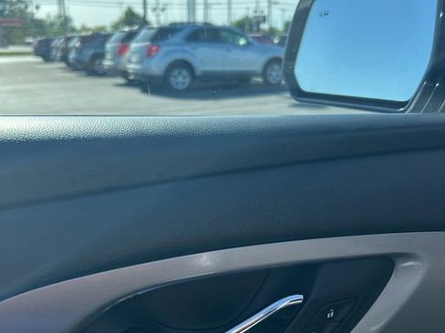 Used 2019 Chevrolet Traverse LT AWD/4WD image 25