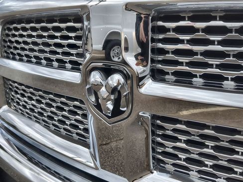 Used 2017 RAM 2500 Laramie image 30