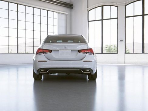 Certified 2022 Mercedes-Benz A 220 4MATIC image 26