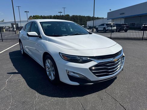 Used 2024 Chevrolet Malibu LT image 4