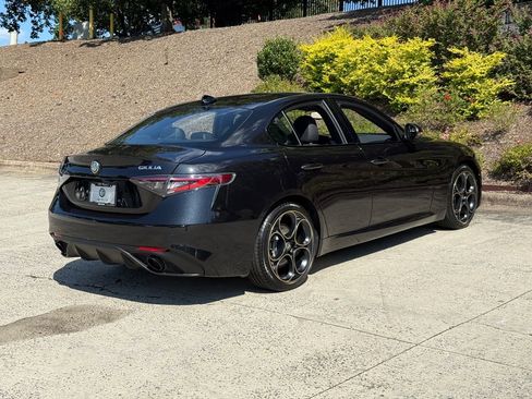 New 2025 Alfa Romeo Giulia w/ Driving Assist Package image 3