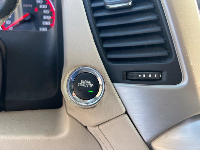 Used 2016 GMC Yukon XL Denali AWD/4WD image 29