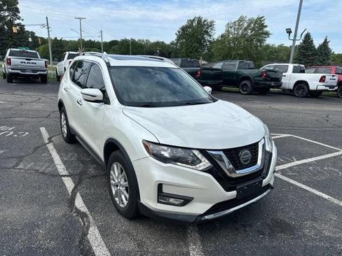 Used 2018 Nissan Rogue S AWD/4WD image 8