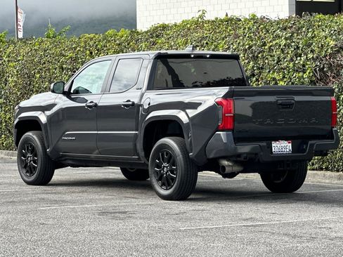 Used 2025 Toyota Tacoma SR5 image 6