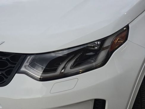 Used 2025 Land Rover Discovery Sport S image 33