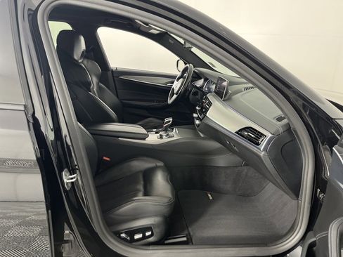 Used 2019 BMW M5 w/ Executive Package image 31