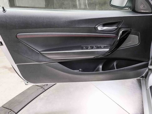 Used 2019 BMW 230i Convertible w/ Convenience Package RWD image 28