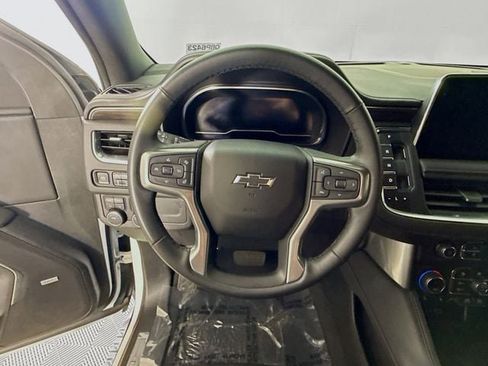Used 2024 Chevrolet Tahoe Z71 w/ Luxury Package AWD/4WD image 13