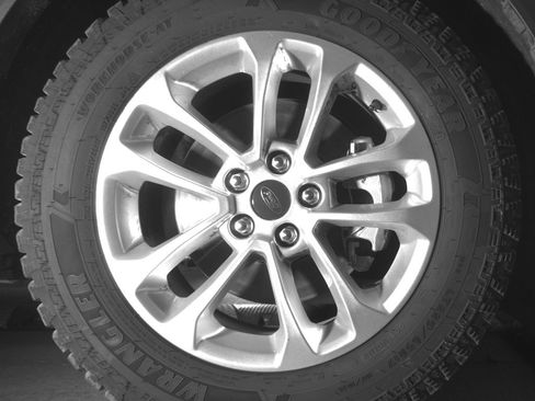 Used 2022 Ford Escape SE w/ Convenience Package FWD image 10