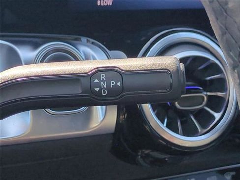 Certified 2025 Mercedes-Benz GLB 250 image 15