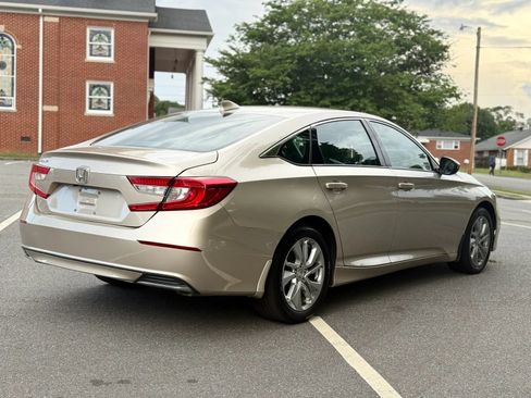 Used 2020 Honda Accord LX image 6