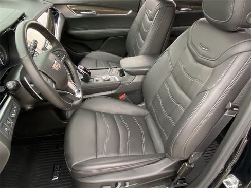 Used 2024 Cadillac XT6 Sport w/ Platinum Package image 20