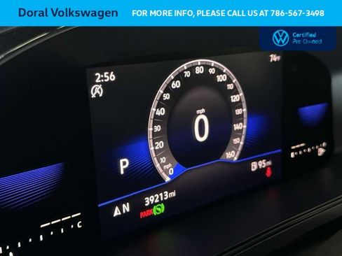 Certified 2022 Volkswagen Taos SE FWD image 16