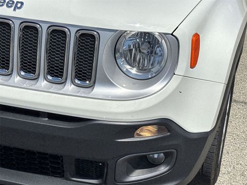 Used 2016 Jeep Renegade Limited AWD/4WD image 9