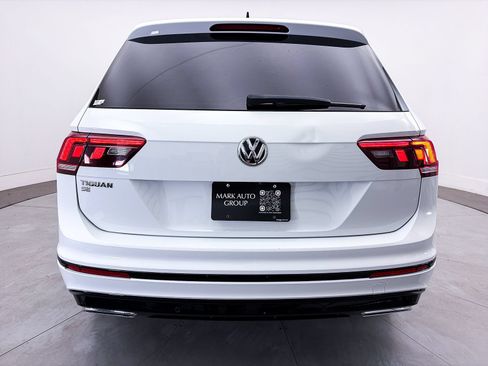 Used 2021 Volkswagen Tiguan SE R-Line FWD image 15