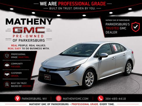 Used 2022 Toyota Corolla LE FWD image 1
