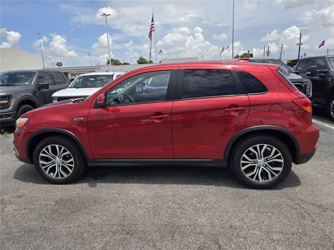Used 2018 Mitsubishi Outlander Sport ES FWD image 4