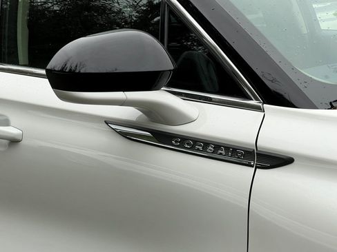 New 2026 Lincoln Corsair Premiere image 6
