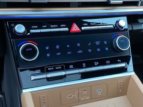 New 2026 Hyundai Santa Fe Calligraphy AWD/4WD image 16