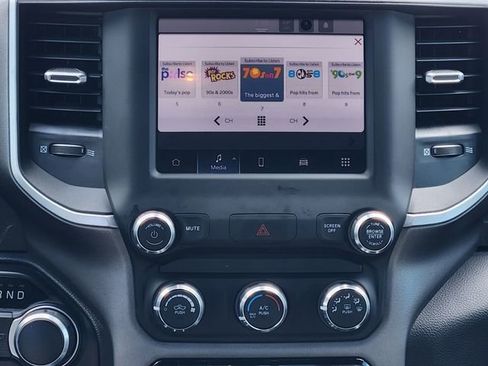 Used 2022 RAM 1500 Big Horn image 13