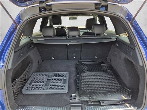 Used 2021 Mercedes-Benz GLC 300 4MATIC image 6