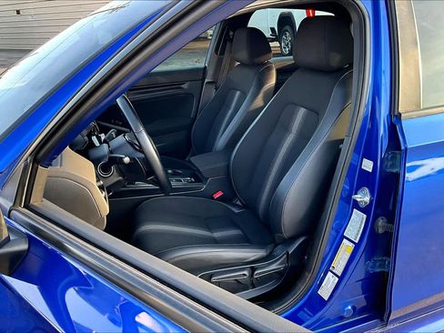 Used 2023 Honda Civic Sport image 8