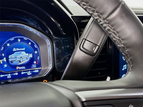 Used 2023 Chevrolet Silverado 1500 RST w/ Z71 Off-Road Package image 16