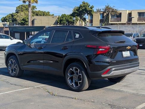 New 2026 Chevrolet Trax LT FWD image 10