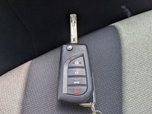 Used 2024 Toyota Corolla LE image 28