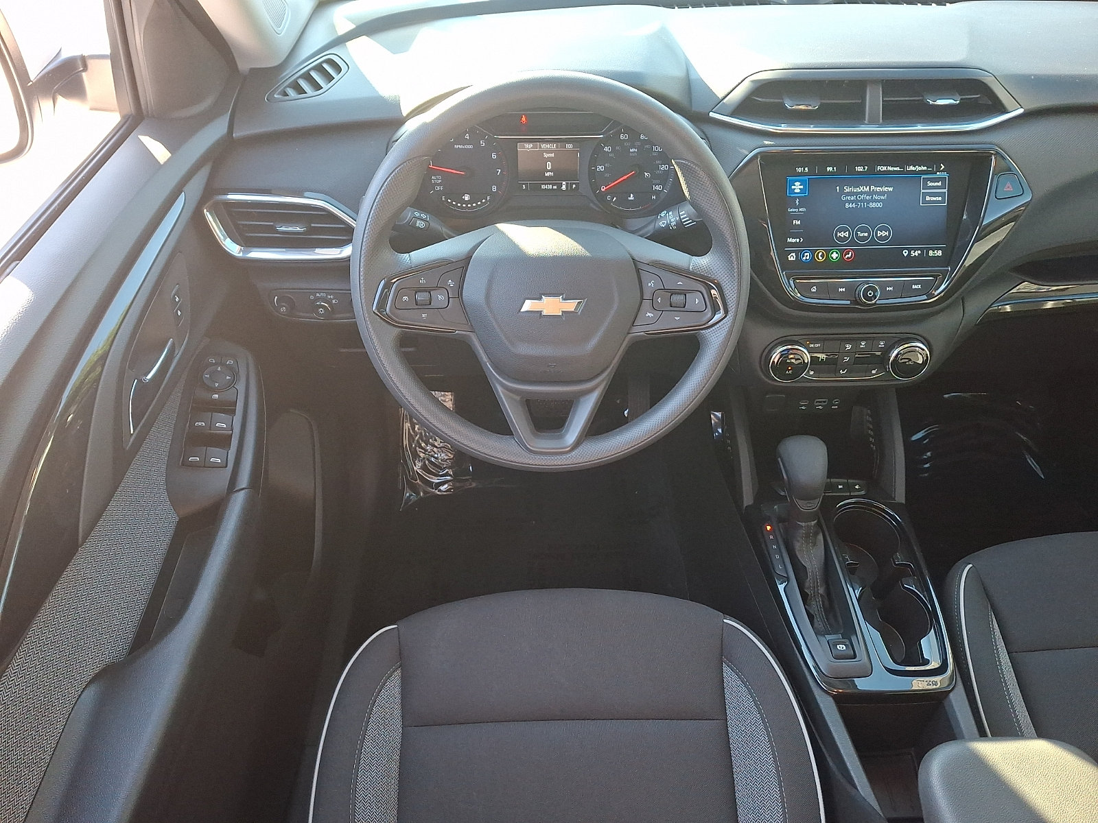 Used 2023 Chevrolet TrailBlazer LT w/ Convenience Package FWD image 11