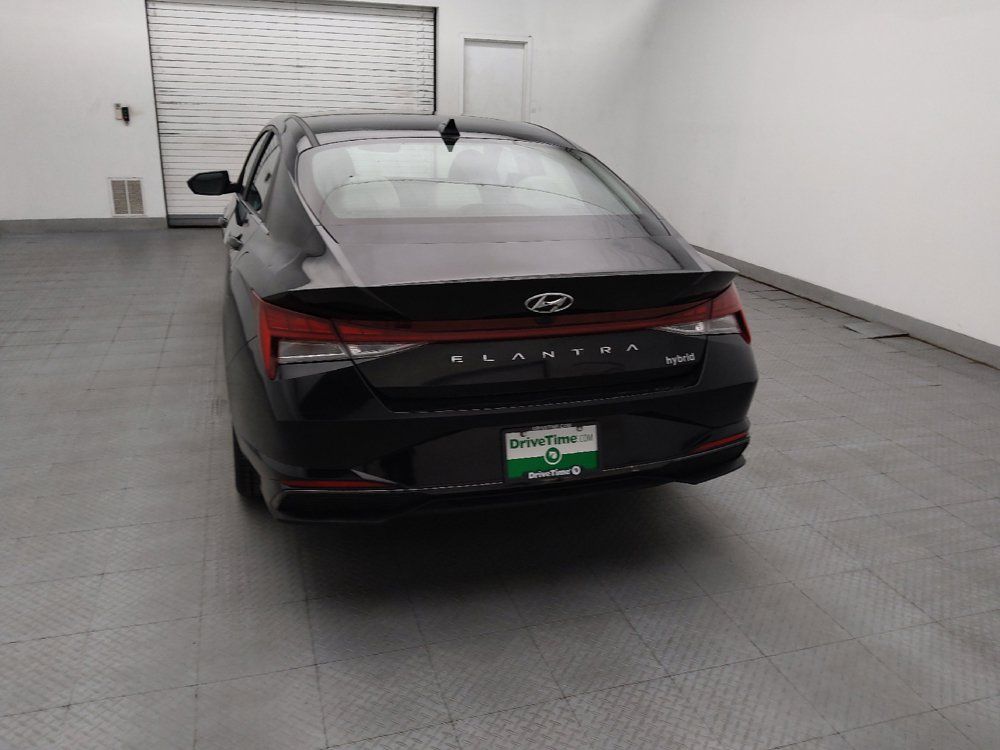 Used 2023 Hyundai Elantra Limited FWD image 6