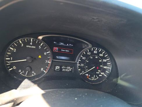 Used 2015 Nissan Pathfinder Platinum FWD image 15