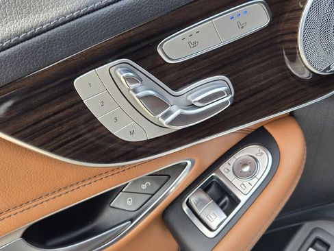 Used 2023 Mercedes-Benz C 300 Coupe image 31