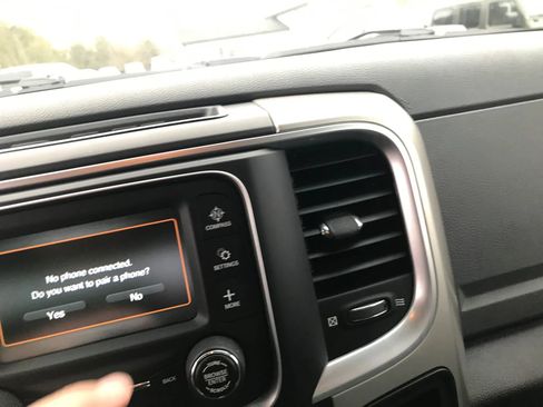 Used 2017 RAM 1500 Classic SLT image 23