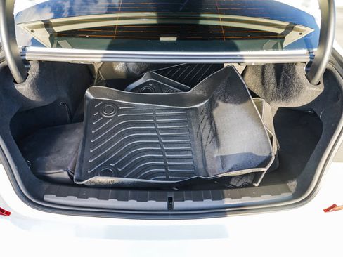 Used 2021 BMW 330e 330e w/ M Sport Package image 27