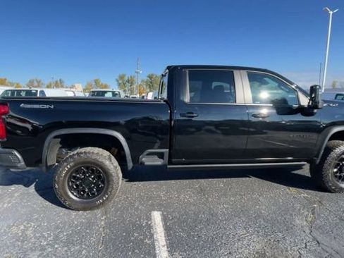 Used 2024 Chevrolet Silverado 2500 ZR2 w/ ZR2 Bison Edition AWD/4WD image 2