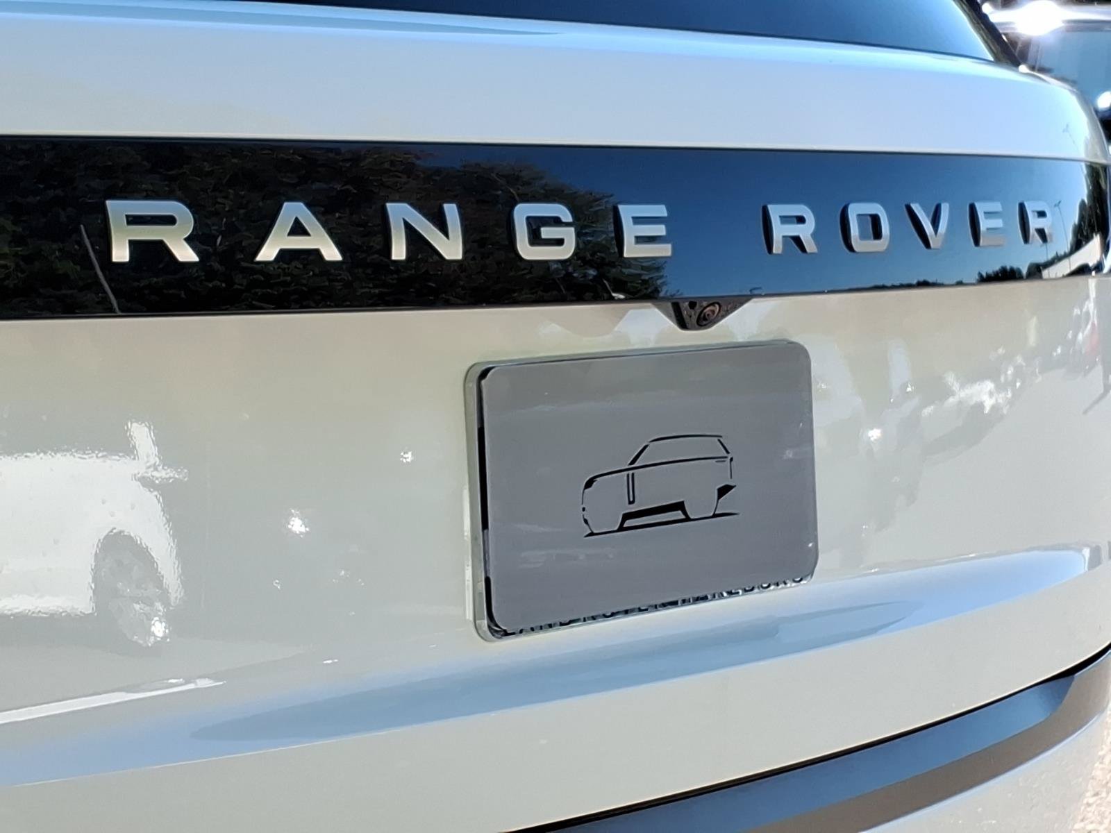 New 2027 Land Rover Range Rover Long Wheelbase SE AWD/4WD image 19