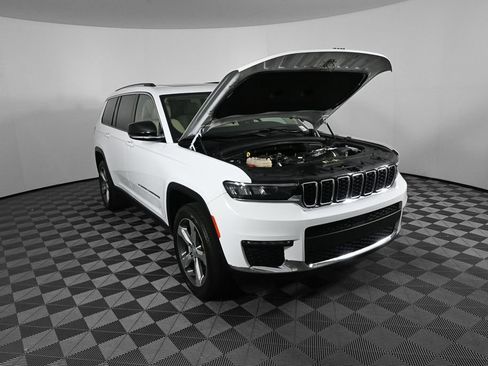 Used 2021 Jeep Grand Cherokee L Limited RWD image 32