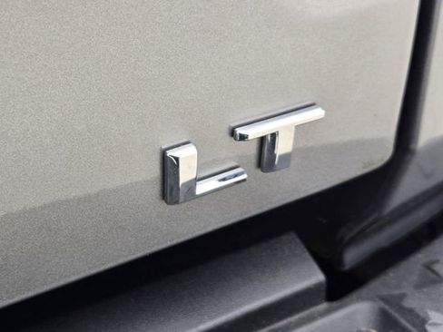 Used 2023 Chevrolet Colorado LT image 11