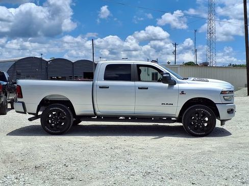 New 2026 RAM 2500 Big Horn AWD/4WD image 2