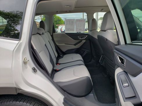 Used 2020 Subaru Forester Premium AWD/4WD image 15