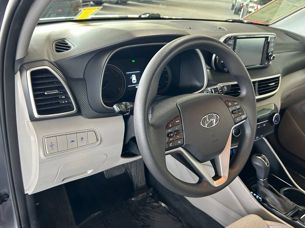 Used 2021 Hyundai Tucson SE w/ Cargo Package FWD image 19