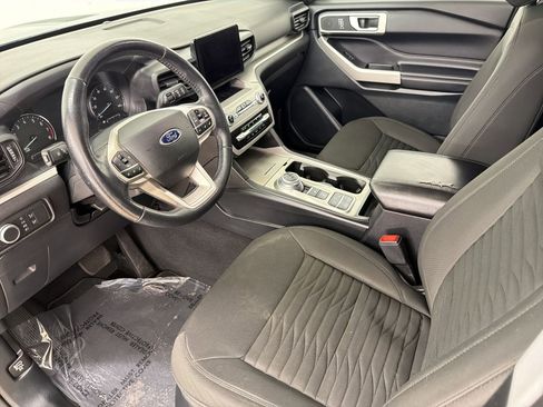 Used 2021 Ford Explorer XLT RWD image 22