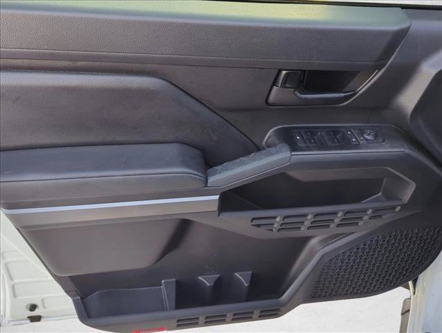 Certified 2025 Toyota Tacoma SR5 AWD/4WD image 12