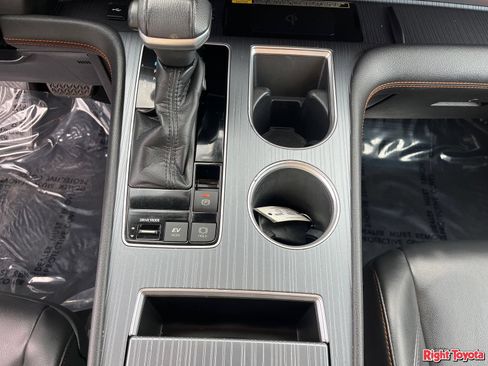 Certified 2022 Toyota Sienna XSE w/ XSE Plus Package FWD image 31
